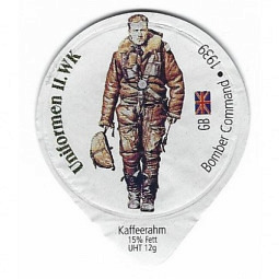 8.123 B - Uniformen II.Weltkrieg