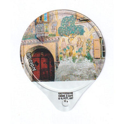 1.667 C - Hausfassaden